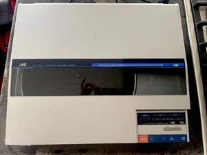 JVC L-L1 Fully Automatic Turntable System Record Player