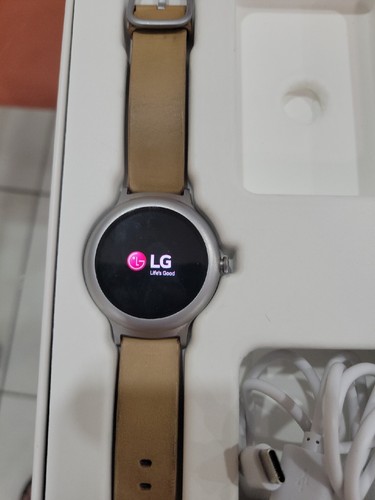LG Watch Style W270 45.7mm Titanium Stainless Steel Black Classic Buckle - Picture 6 of 18