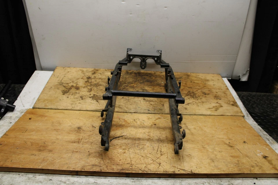 91-93 YAMAHA FZR1000 SUBCHASIS TRASERO SUBMARCO TRASERO BB339 Foto 2 de 4