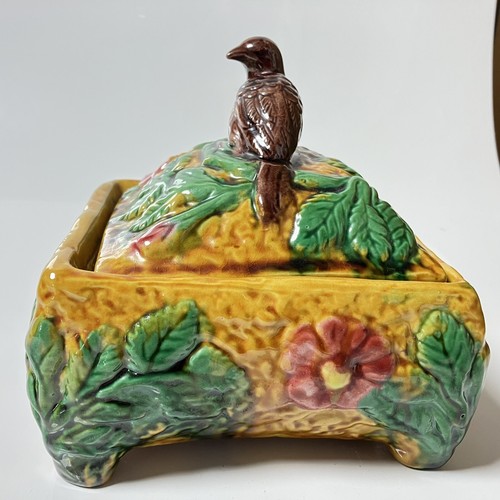 EUC Beautiful Majolica Vintage Trinket Box Bird/floral design BIRD FLOWERS - Picture 4 of 19