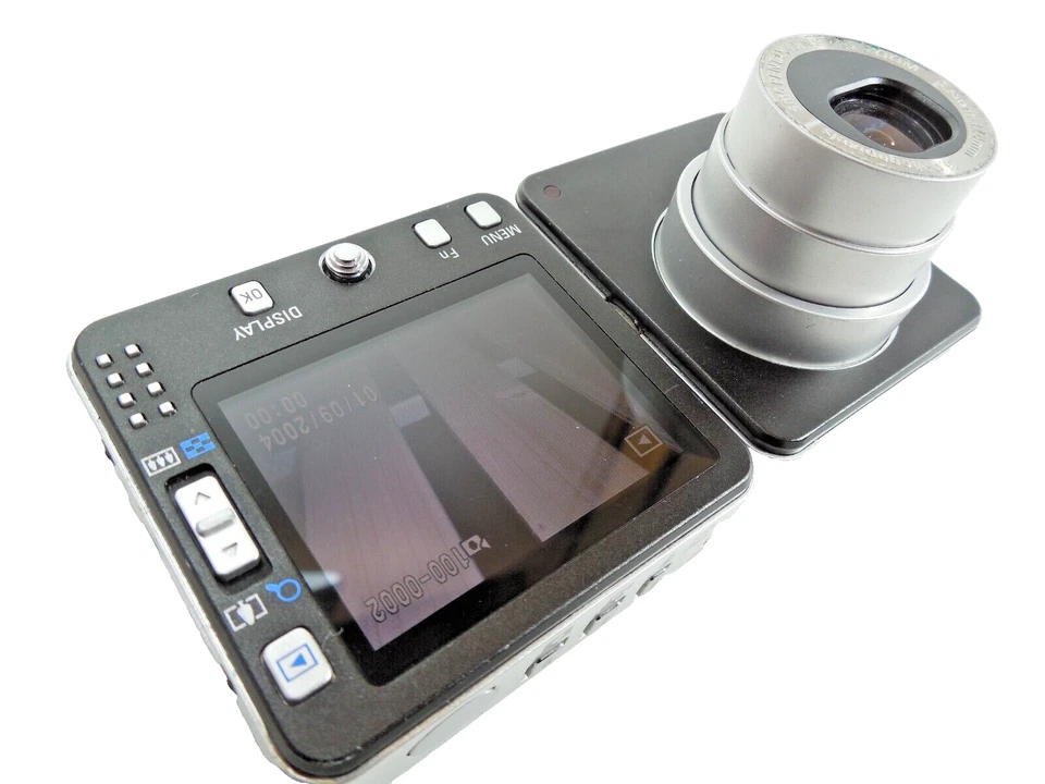 Pentax Digitalkamera "Vintage Modell Optio X" Selten ! / 5.0 MP / Getestet ! - Bild 2 von 4