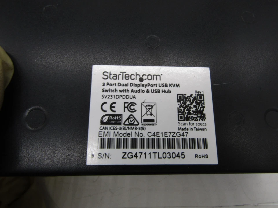 SET OF StarTech C4E1E7ZG47/C4E1E7ZG38F 2-Port Dual Display Port USB KVM Switch - Image 3 of 4