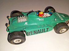 S19 - Carrera 124 Slotcar Renault Metalowe zawieszenie Vintage itos