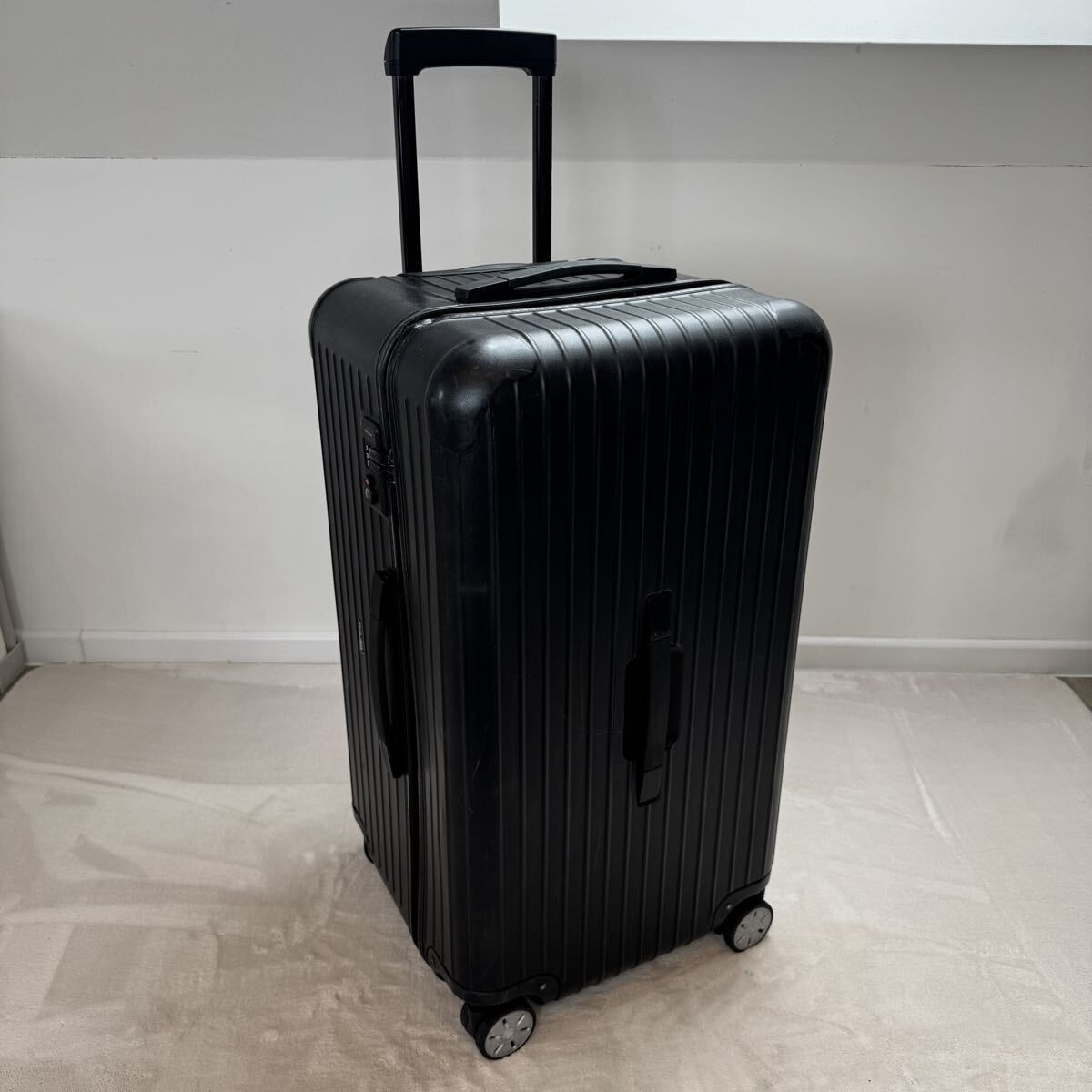 RIMOWA SALSA 104L 黒 キャリーカート ヒビありジャンク SALSA DELUXE MULTIWHEEL 29