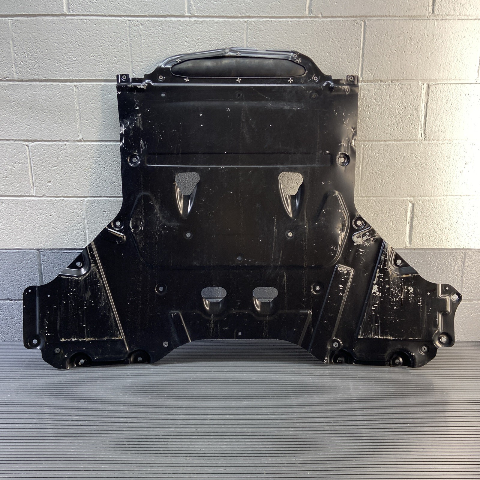 2018-2020 Ferrari Portofino F164 Rear Underbody Guard Shield Metal OEM *NOTE*
