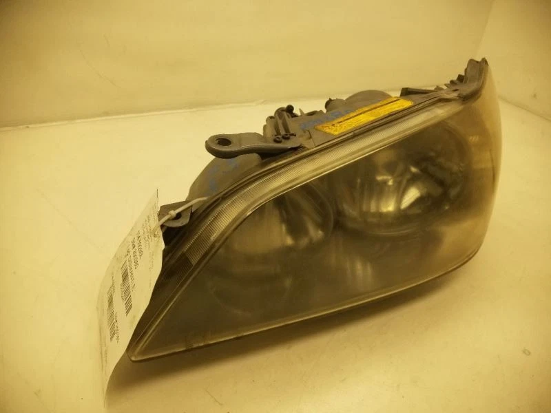 04-05 MONTAJE FARO DELANTERO IZQUIERDO LADO CONDUCTOR LEXUS IS300 Foto 2 de 4