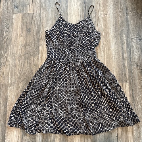 Banana Republic Vestito Trasparente Spaghetti Spalline Linea A Geometrico Taglia 2 P Petite - Foto 8 di 11