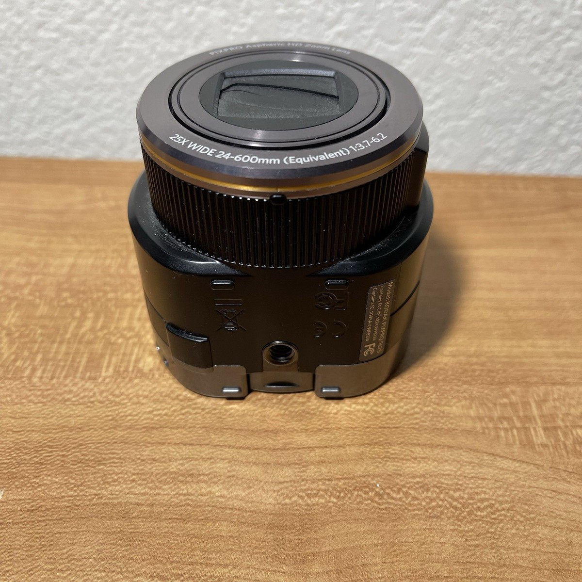 Kodak PIXPRO SL25 SMART LENS Digital Camera 4 Smartphones 25x Zoom