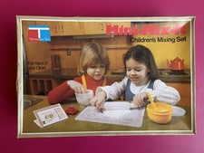 Vintage Tupperware Children  s Mini Mix It Set NIB