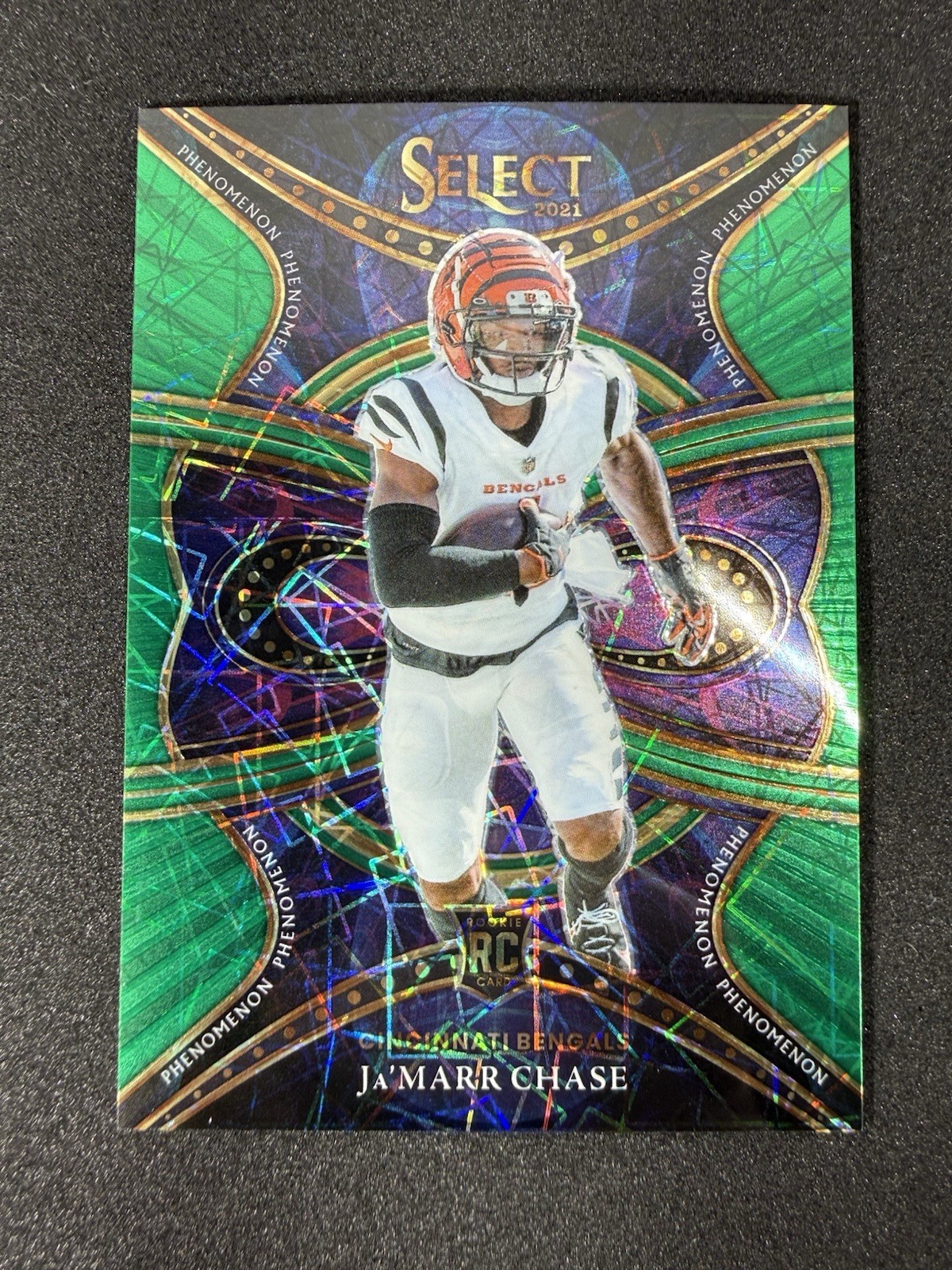 2021 Select Ja’Marr Chase Phenomenon Neon Green Prizm /5 RC SSP Bengals
