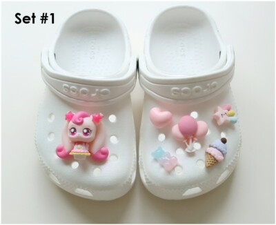 Jibbitz Placement How To Put In A Jibbitz On Crocs Teenieping