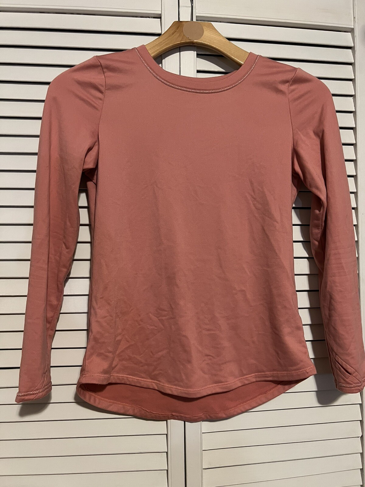 women's thermal tops with thumb holes