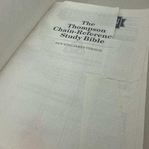 NKJV Thompson Chain Reference Bible VERY WORN Red Letter 1997 - Picture 8 of 22