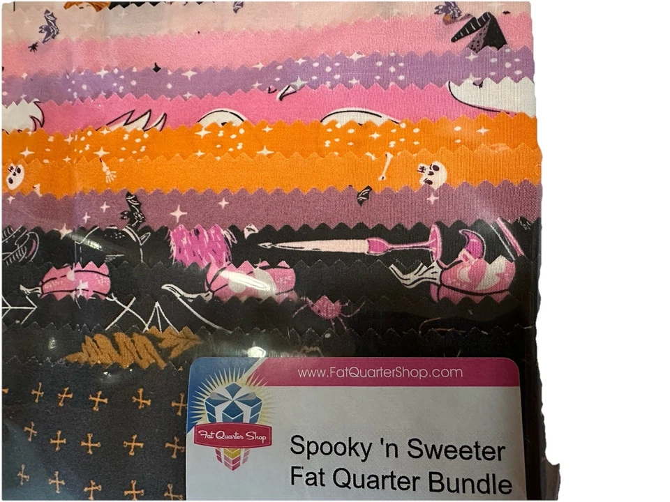 全新IP Spooky ‘n Sweet Art Gallery面料四分之一套装(17)FQS-10549 + 1码 — 第 3/3 张图片