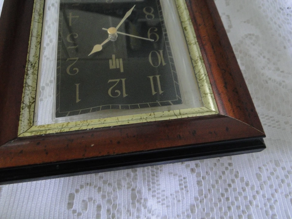 Horloge pendule  LIP à poser en bois verni à Quartz fonctionne - Photo 2/4