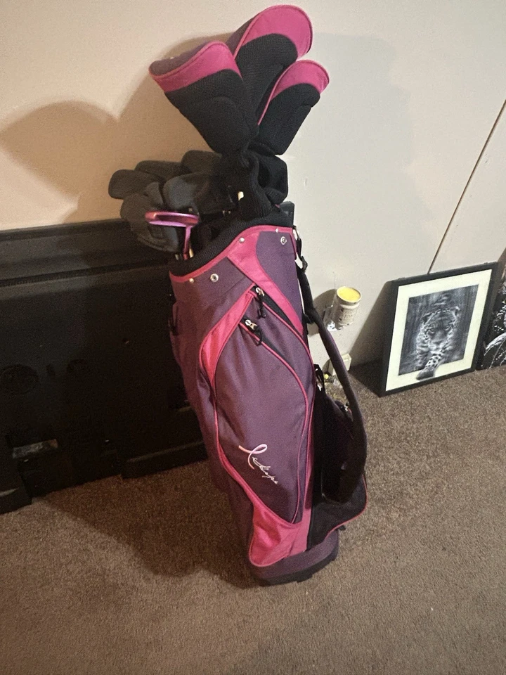 Palos de golf Wilson para diestros Foto 4 de 4