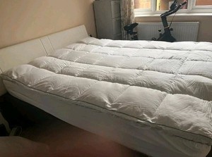 Colchón Sleep Mantra King Size acolchado superior resistente a las manchas de agua