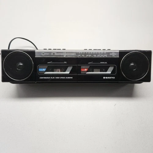 Vintage Sanyo M W550 Dual Cassette Player Boom Box Radio Retro 1985