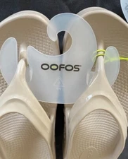 OOFOS  Womens OOMEGA  OOFOAM TECHNOLOGY Shoe NWT Sz 9 TAUPE