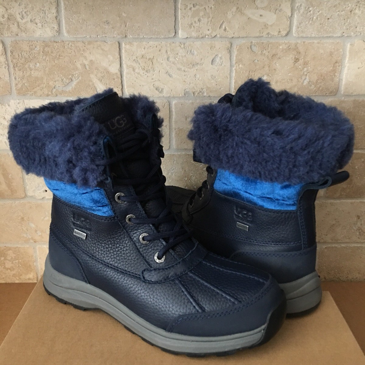 UGG Adirondack III Velvet Croc Navy Blue Waterproof Snow Boot Size
