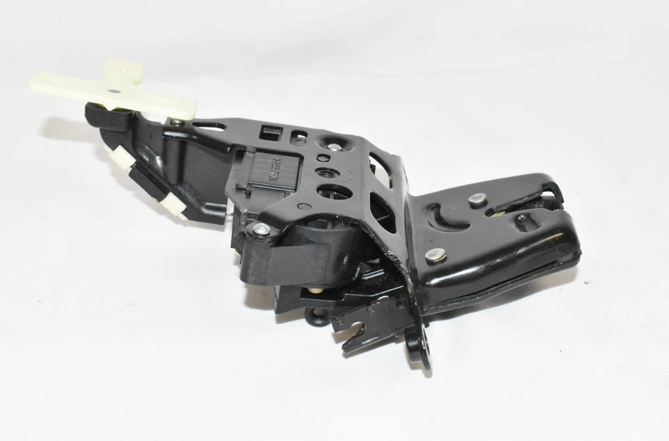 *PROBADO 25795316 06-16 Chevrolet Impala DTS actuador de bloqueo de pestillo de maletero trasero E1M03 Foto 4 de 4