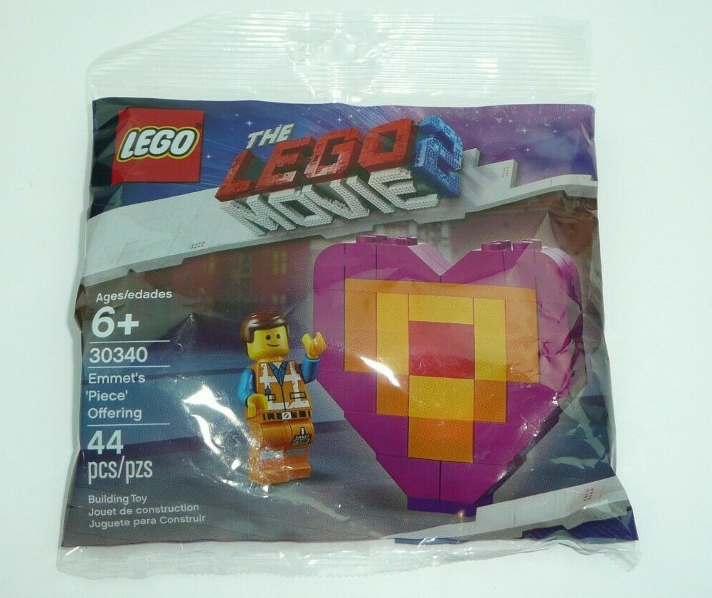 Lego Movie Heart Shape Set #30340 Emmet's Piece Offering Love