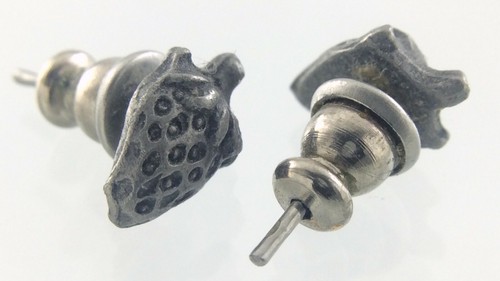 Vintage Metall Erdbeere Brosche Ohrringe Anhänger Set W474 - Bild 4 von 7