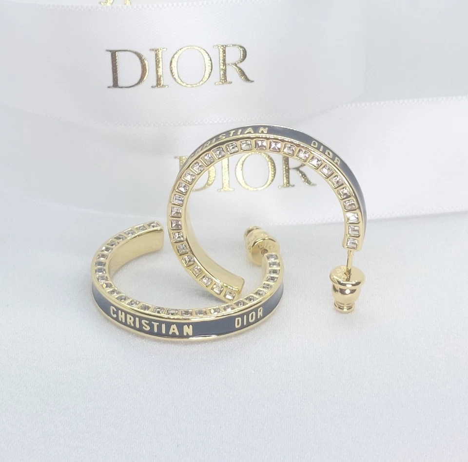 PENDIENTES ARO FIRMA CRISTAL DIOR - Caja y bolsa antipolvo incluidos Foto 2 de 3