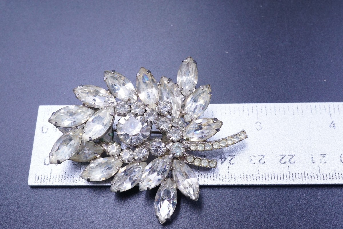 Vintage JULIANA Rhinestone Large Floral Leaves Brooch Clear