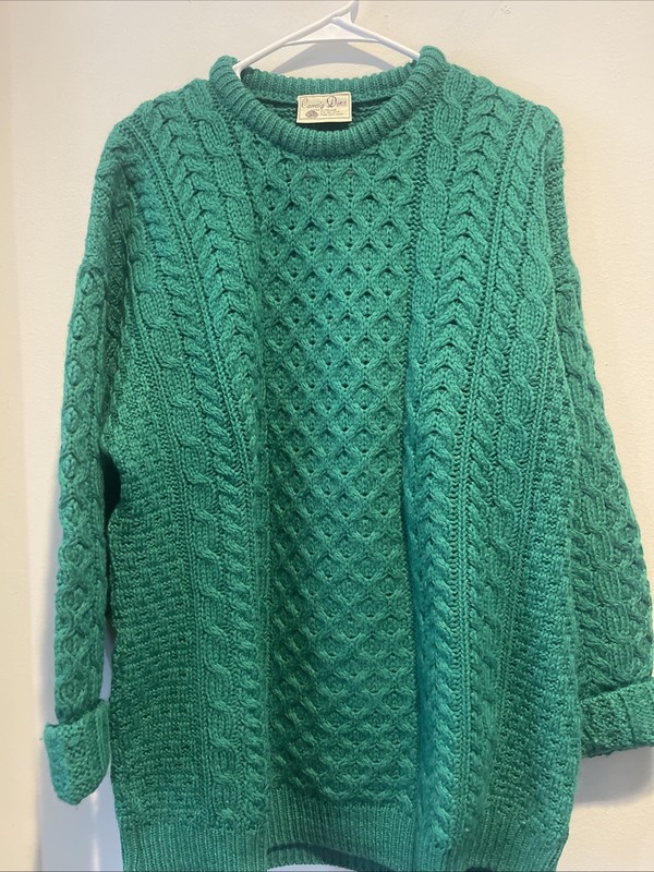 Carraig Donn Women’s L 100% Pure Wool Sweater