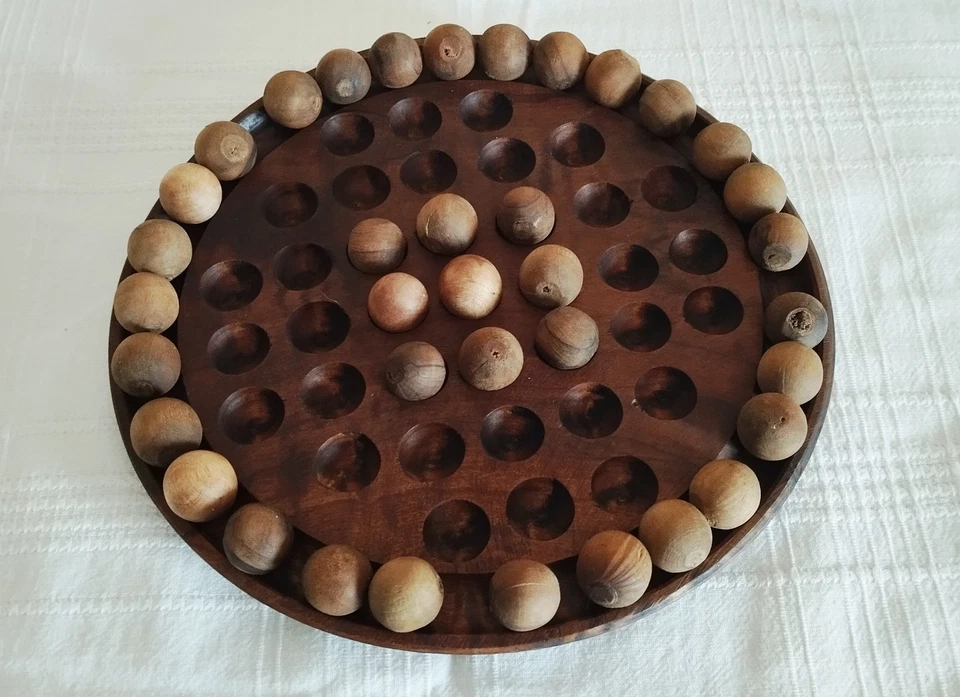 JEU SOLITAIRE EN BOIS MASSIF COMPLET AVEC 37 BILLES - Photo 4/4
