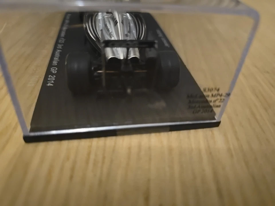 Spark 1:43 - Jenson Button - Mclaren Mp4-29 Australian GP 2014 - Image 2 of 4