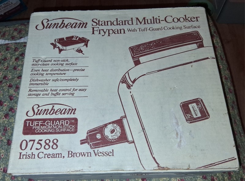 BRAND NEW IN BOX Sunbeam Multi Cooker Fry Pan Tuff Guard 1984 #07588 Cream/Brown