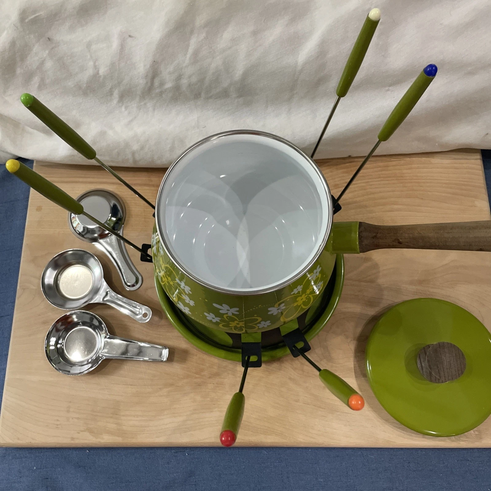 MCM Avocado Green & Yellow Enamel Fondue Pot Wood Handle Retro Complete Set