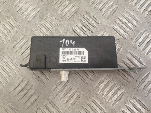 PORSCHE CAYENNE 92A Antennenverstärker  7P5035225M 3.00 Diesel 176kw 20590550