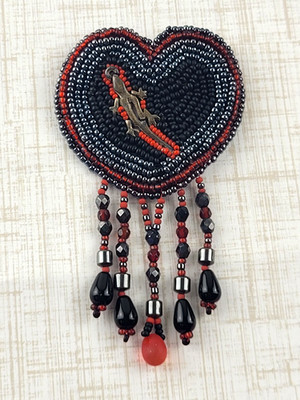 Southwest Red Black Seed Bead Lizard Heart Dangle Brooch Artisan Made READ