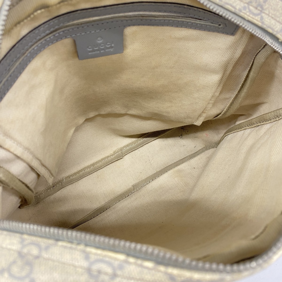 Gucci GG Supreme Shoulder Bag PVC Gray Silver Hardware thumbnail 4