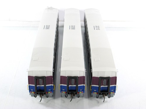 HO Scale ***ACE*** Bombardier Passenger Set #3306, 3208, 3215 ---- ATHEARN 25904 - Picture 4 of 5