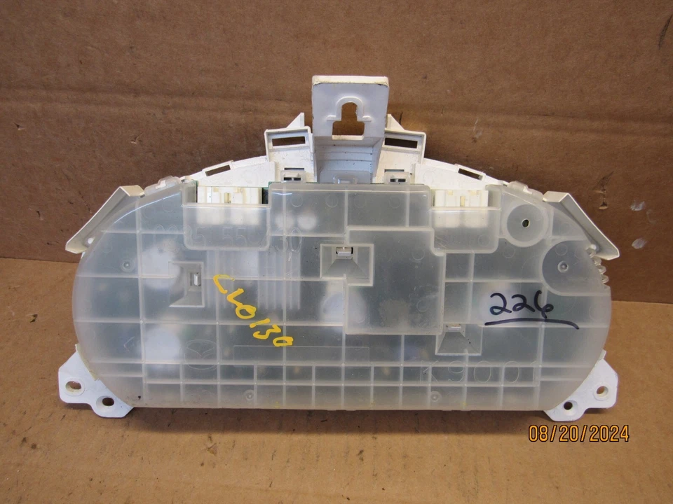 Mazda 2010 5 cabezal de instrumento velocímetro medidor panel fabricante de equipos originales 135.462 millas Foto 2 de 3