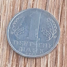 DDR 1 Mark 1957 Aluminium &ndash; DEUTSCHE MARK, Wappen Hammer & Zirkel, &Auml;hrenkranz
