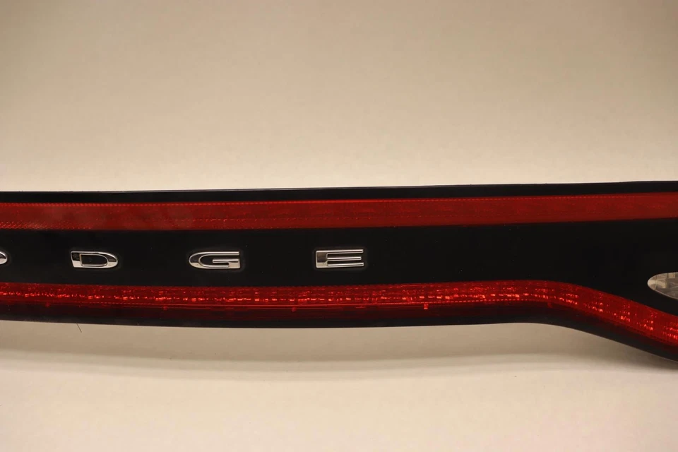 Dodge Dart 2013-2016 luz trasera central maletero luz trasera led OEM Foto 3 de 4
