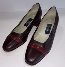 VTG Selby Comfort Flex Women s Shoes 9.5 Low Heel Pumps Two Tone Maroon Leather