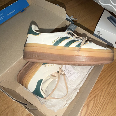 adidas Originals Gazelle Bold Women's Suede Sneakers Cream White/Green ID7056
