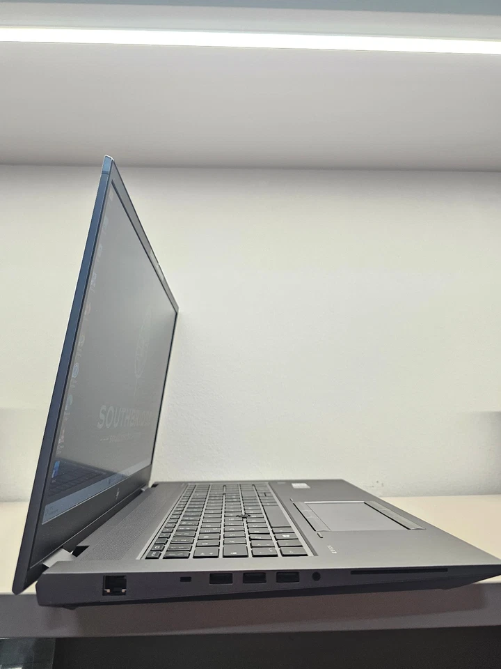 HP NOTEBOOK ZBOOK FURY 17 G7 I5 10400H RAM 32GB SSD 512GB 17.3 RICONDIZIONATO - Immagine 4 di 4