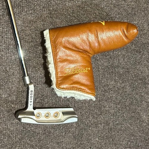 Scotty Cameron 2008 Newport Button Back Limited putter 34 inches Rare Used good