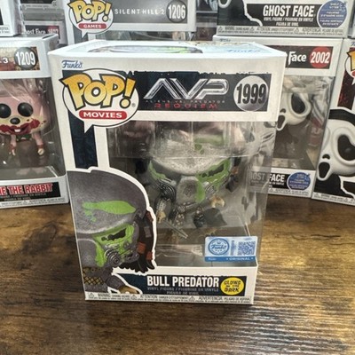 Funko Pop AVP Bull Predator (Glow) #1999 Exclusive + Protector 