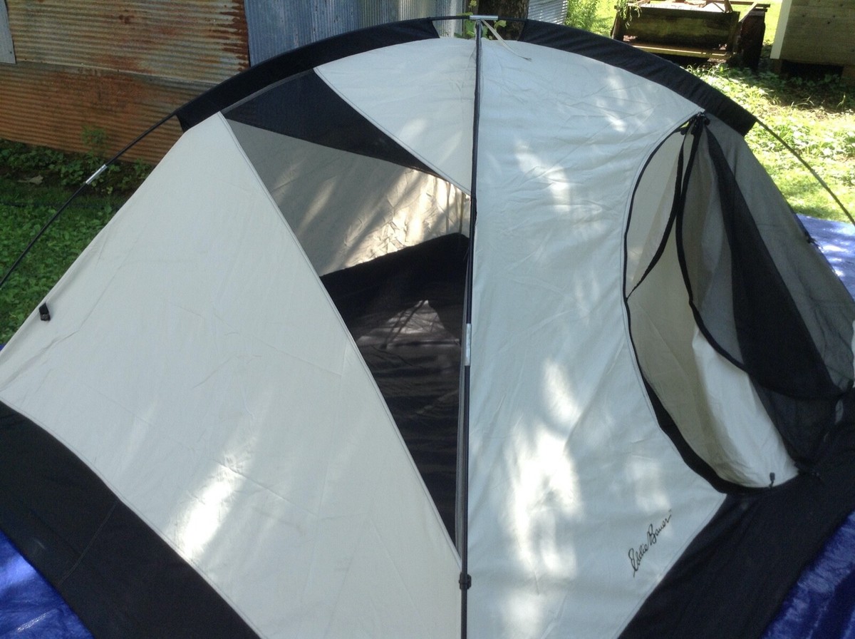 エディバウアー　Eddie Bauer テント　1〜2人用 Clean Eddie Bauer 7 x 8 Tent with poles, Original Fly, fly poles