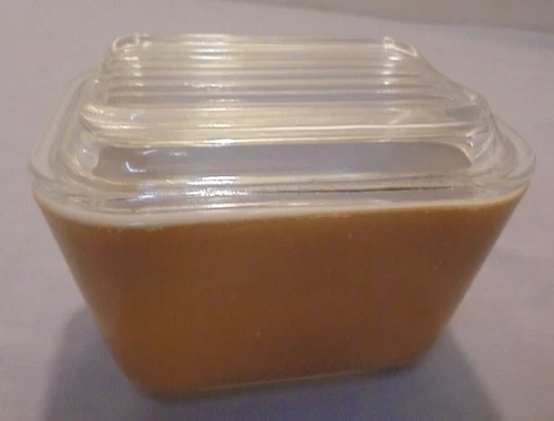 Pyrex Ref. Dish, Lt. Brown, 0501-B, 12oz, U.S.A., Clear Lid, 4.25"x3.25" Vintage