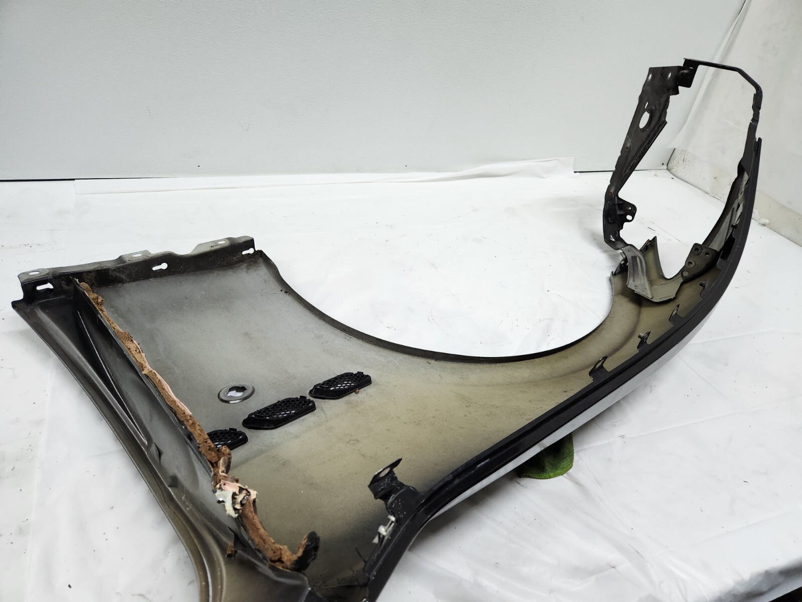 ⭐ 08-17 Maserati Gran Turismo Front Right Passenger Side Fender Cover Black Oem