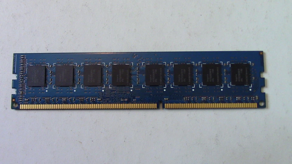 Hynix 4GB 2Rx8 PC3-10600U-9-10-B0 HMT351U6BFR8C-H9 RAM Card N0 AA  - Image 2 of 2
